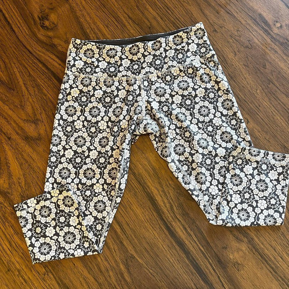 lululemon athletica Black and White Patterned Leggings